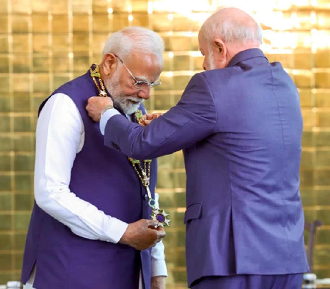 Brasília: PM Modi with Brazilian President Luiz Inácio Lula da Silva
