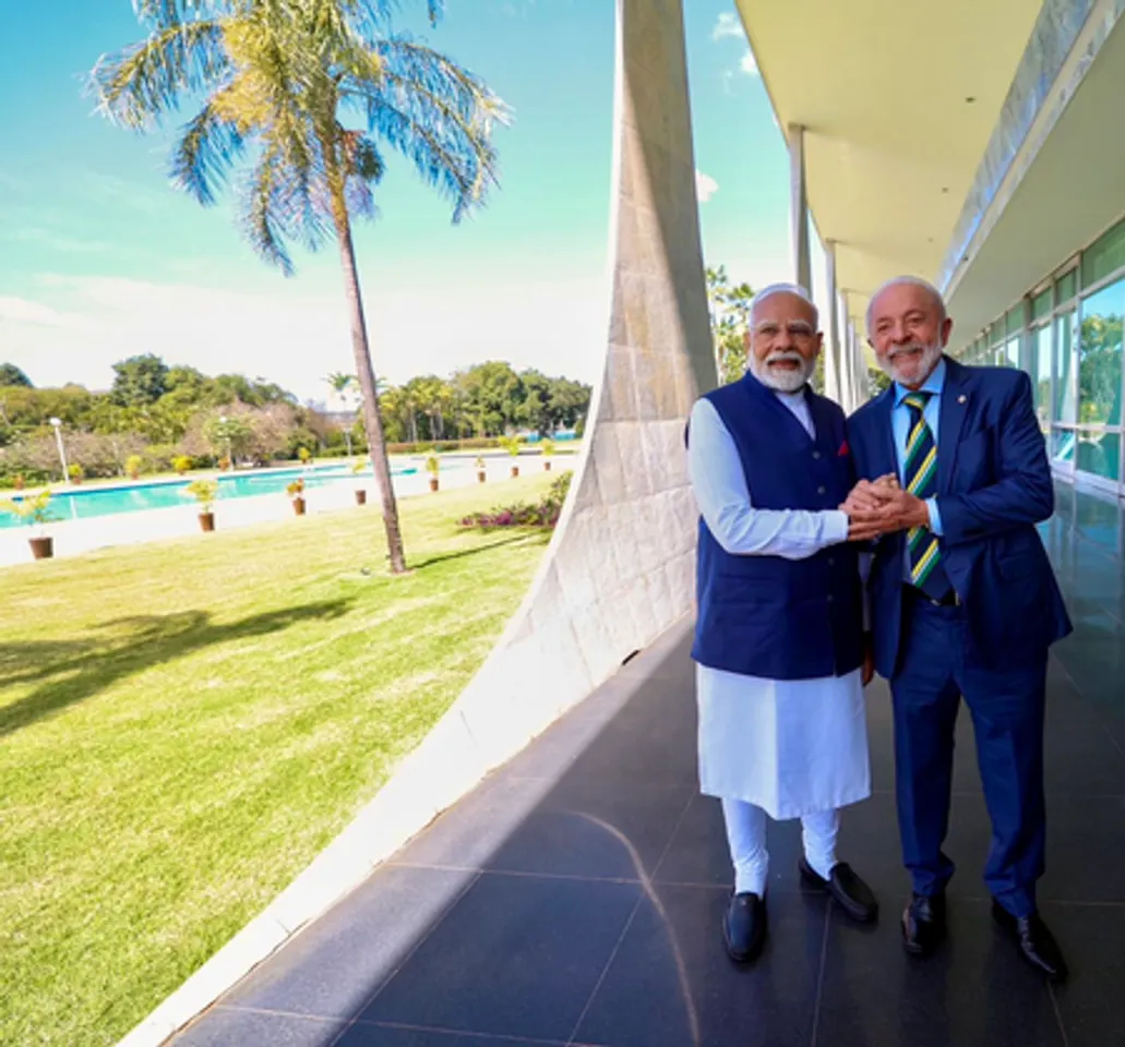 Brasília: PM Modi with Brazilian President Luiz Inácio Lula da Silva