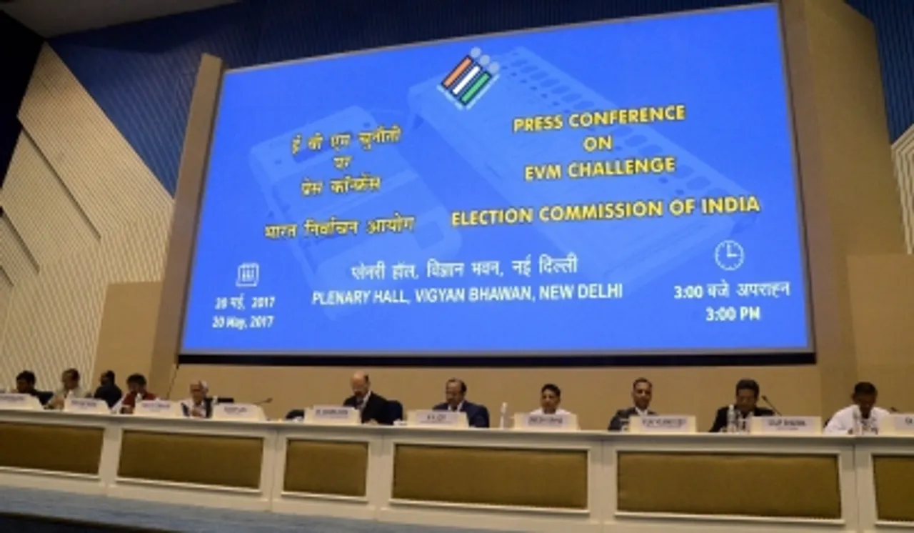 New Delhi, EVM Challenge, inspects the Electronic Voting Machines, Voter-verifiable paper audit trail, VVPAT
