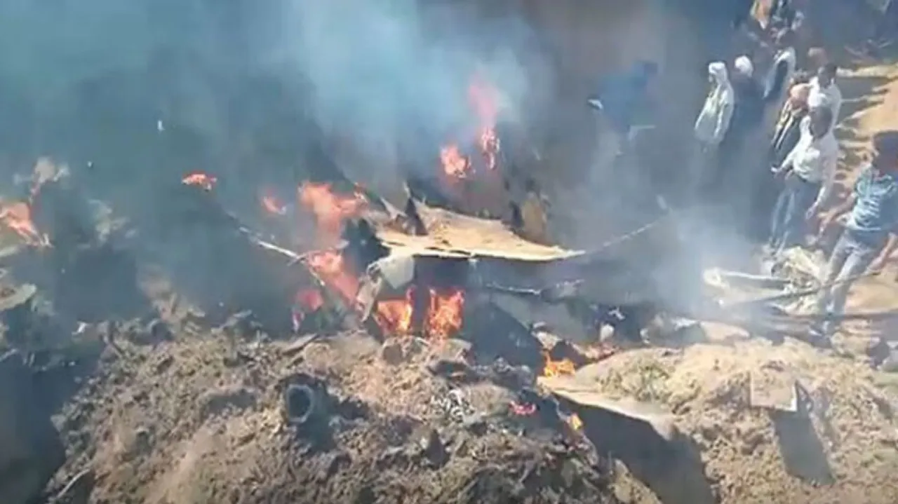 Chartered plane crashes