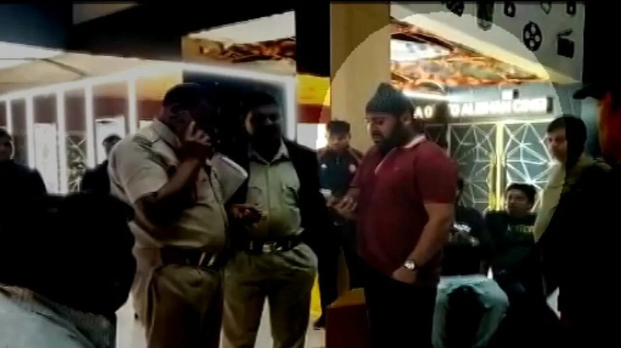  MLA Santosh Singh Saluja son