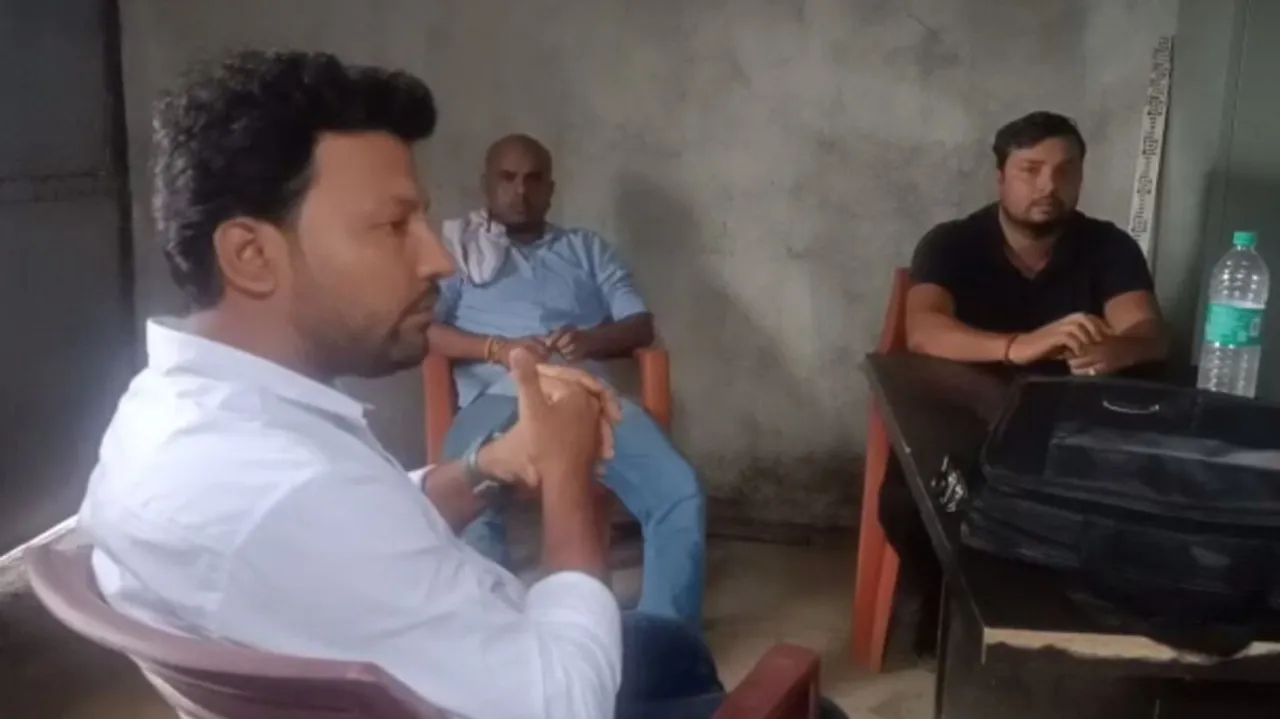 workers locked the 5 engineer in the house