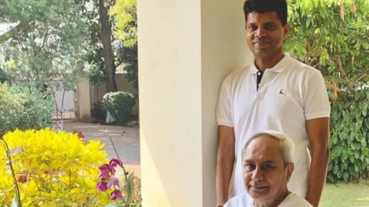 5T Secretary With The Chief Minister