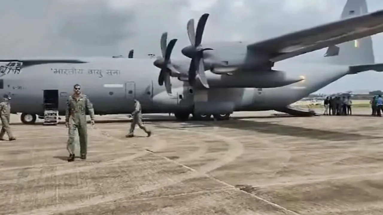 special-iaf-flight landed at kochi