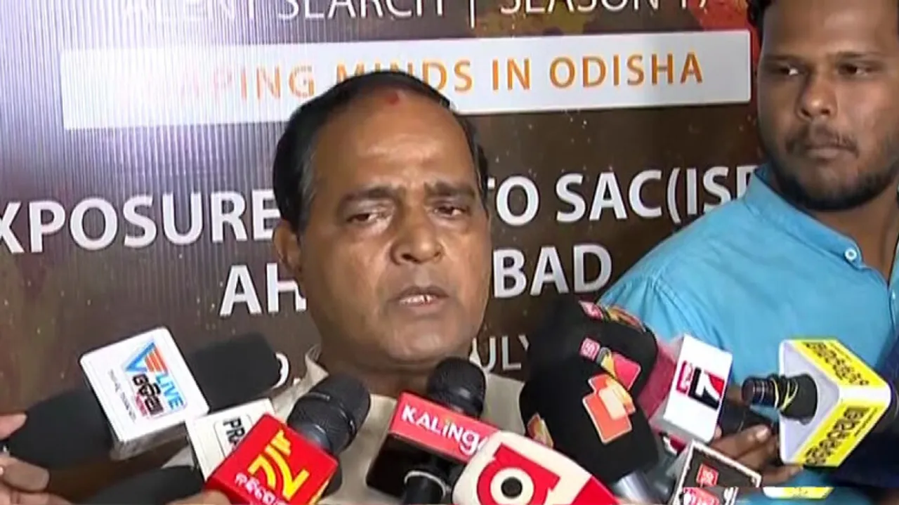 Minister of Food Supplies & Consumer Welfare