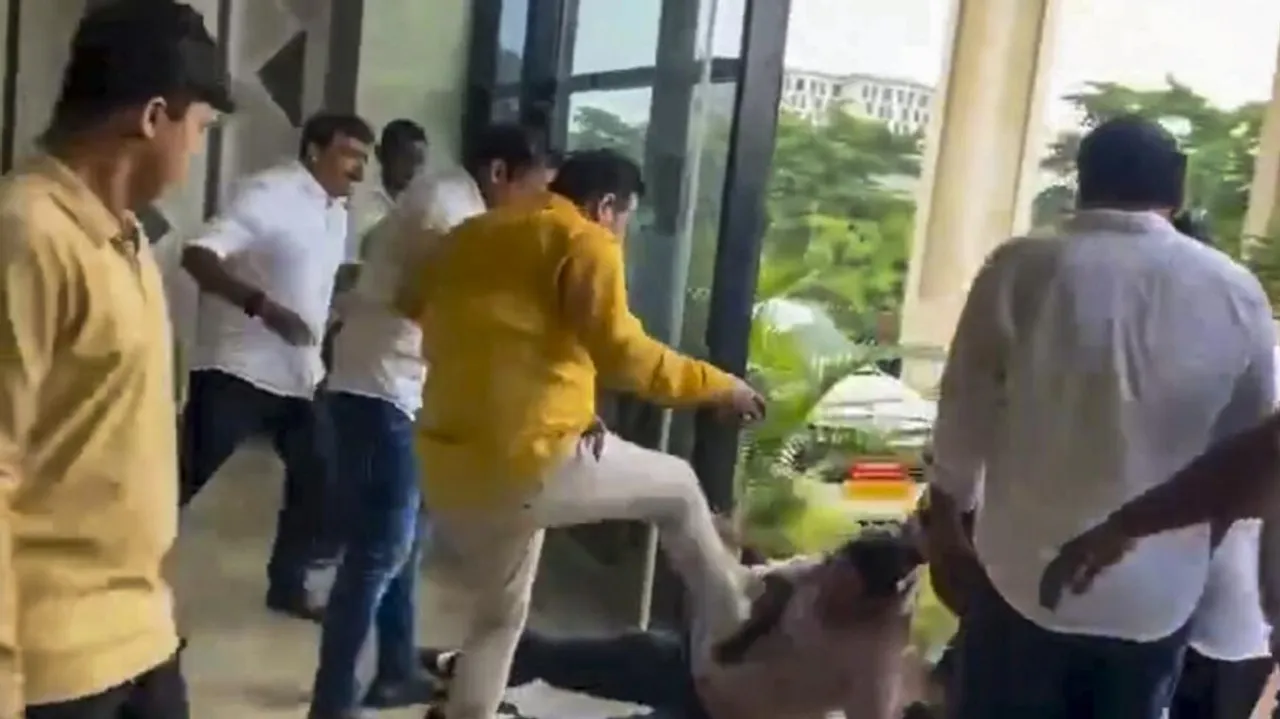Political Workers Beating BMC Officer