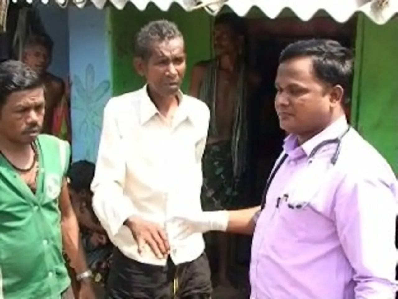 କପାଡାଙ୍ଗ ଗାଁରେ ଆନ୍ଥ୍ରାକ୍ସ : ମେଡିକାଲ ଟିମର ଚିକିତ୍ସା ଜାରି