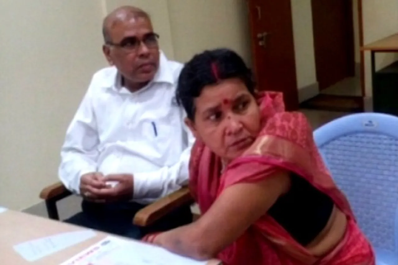 ଆୟ ବହିର୍ଭୂତ ସଂପତ୍ତି ଠୁଳ ମାମଲା: ପୂର୍ବତନ ଓଏଚପିସି ଡେପୁଟି ମ୍ୟାନଜେରଙ୍କୁ ୩ ବର୍ଷ ଓ ତାଙ୍କ ପତ୍ନୀଙ୍କୁ ବର୍ଷେ ଜେଲ୍ ଦଣ୍ଡାଦେଶ