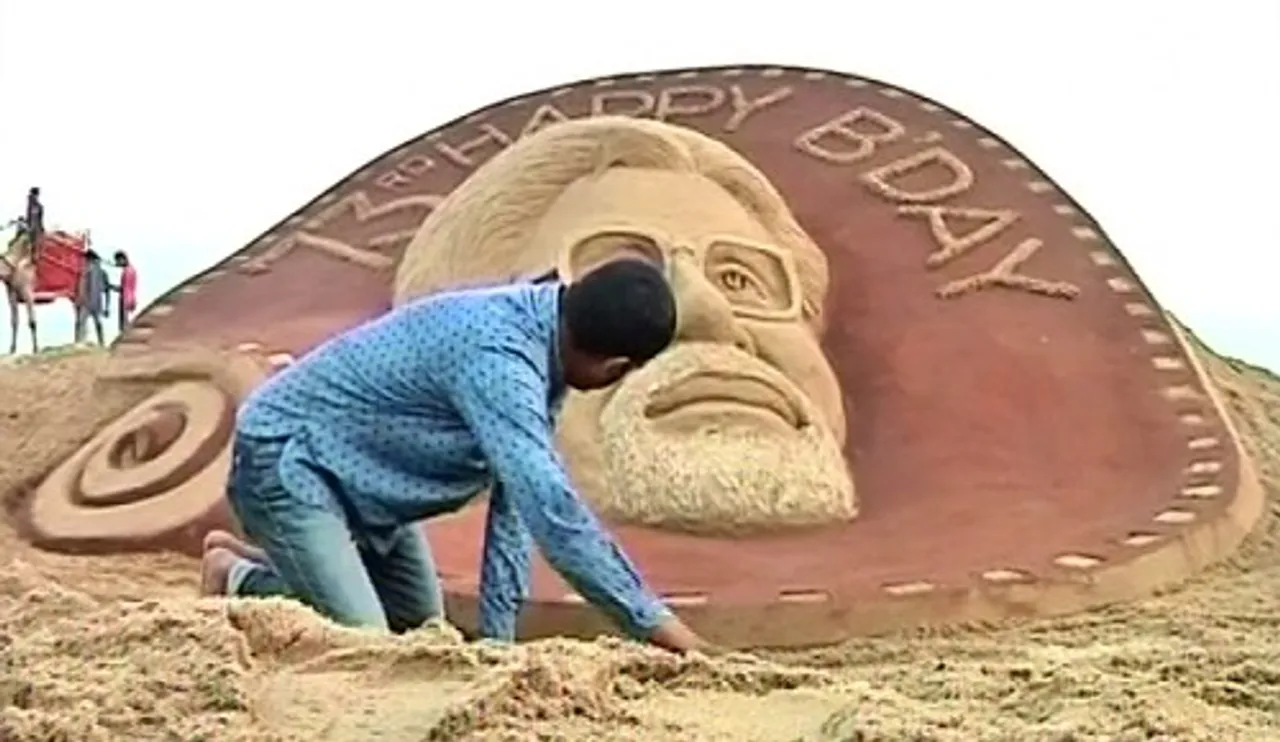 ୭୩ ବର୍ଷରେ  ଅମିତାଭ