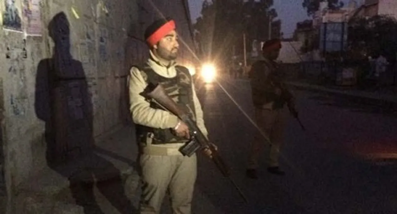 ପଠାନକୋଟ ଏୟାରବେସରେ ଆତଙ୍କବାଦୀ ଆକ୍ରମଣ: ୫ ଆତଙ୍କୀ ମୃତ, ୩ ଯବାନ ସହିଦ