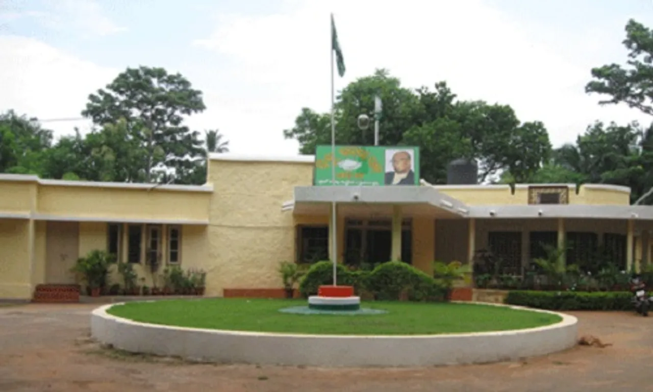 ନେତା ନୁହେଁ, ଅଫିସର ପ୍ରସ୍ତୁତ କରୁଛନ୍ତି ବିଜେଡି ଇସ୍ତାହାର!