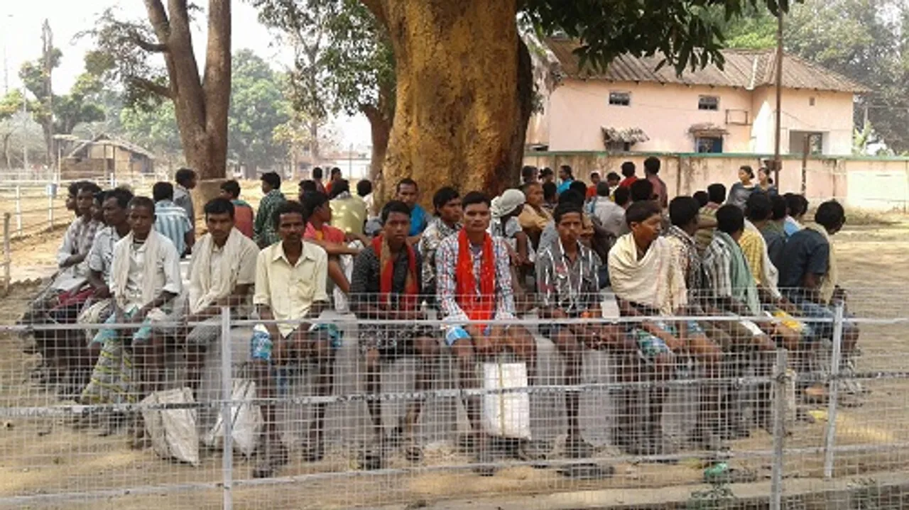 ମାଲକାନଗିରିରେ ପୁଣି ୨୦୦ ମାଓ ସମର୍ଥକଙ୍କ ଆତ୍ମସମର୍ପଣ