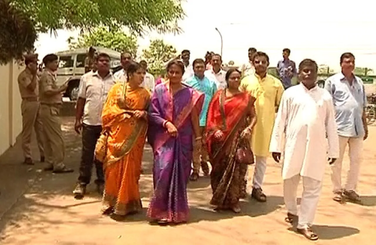 ତିର୍ତ୍ତୋଲ ବିଜେଡିରେ ଫାଟ: ବିଧାୟିକା ରାଜଶ୍ରୀଙ୍କ ବିରୋଧରେ ନବୀନଙ୍କୁ ଫେରାଦ