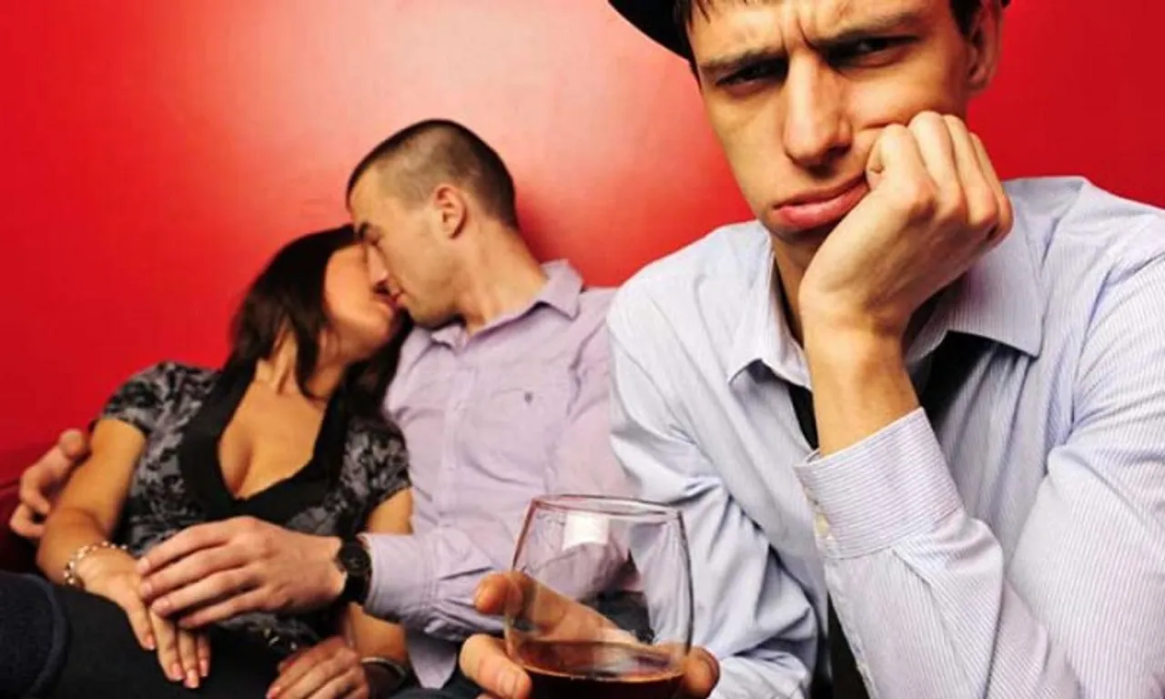 କେମିତି ଚିହ୍ନିବେ ସନ୍ଦେହି ପ୍ରେମିକଙ୍କୁ: ରାଶିରୁ ଜାଣନ୍ତୁ ରାଜ୍‌