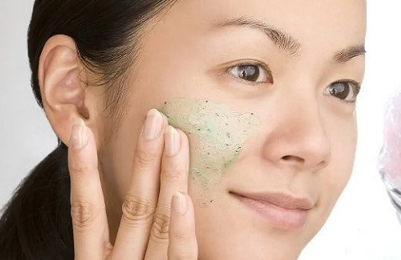 କଳାବ୍ରଣ କଣ୍ଟା ହୋଇ ଛିଡ଼ା ହୋଇଛି କି ଆପଣଙ୍କ ସୌନ୍ଦର୍ଯ୍ୟ ଆଗରେ: ଟିପ୍ସ ପଢନ୍ତୁ, ଚୁଟକିରେ ହଟାଇ ଦିଅନ୍ତୁ