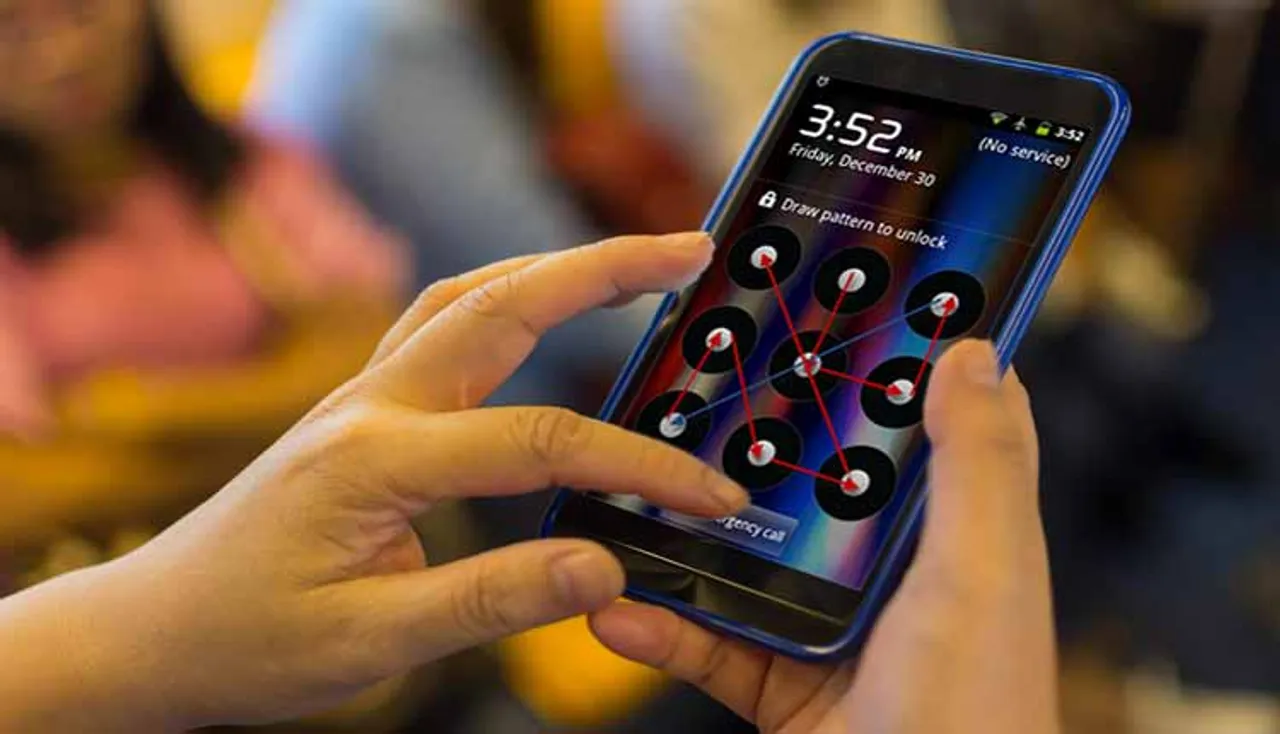 ସ୍ମାର୍ଟଫୋନ୍‌ ପାସ୍‌ୱାର୍ଡ ଦେଇ ଭୁଲିଯାଉଛନ୍ତି କି ?  ବ୍ୟସ୍ତ ହୁଅନ୍ତୁନି ଏହି ସହଜ ଉପାୟରେ ଖୋଲିଯିବ ମୋବାଇଲ୍‌ ଲକ୍‌