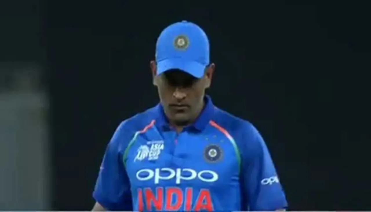 ରାଗିଗଲେ 'କ୍ୟାପ୍‌ଟେନ୍‌ କୁଲ୍', ଭିଡିଓ ଭାଇରାଲ୍‌