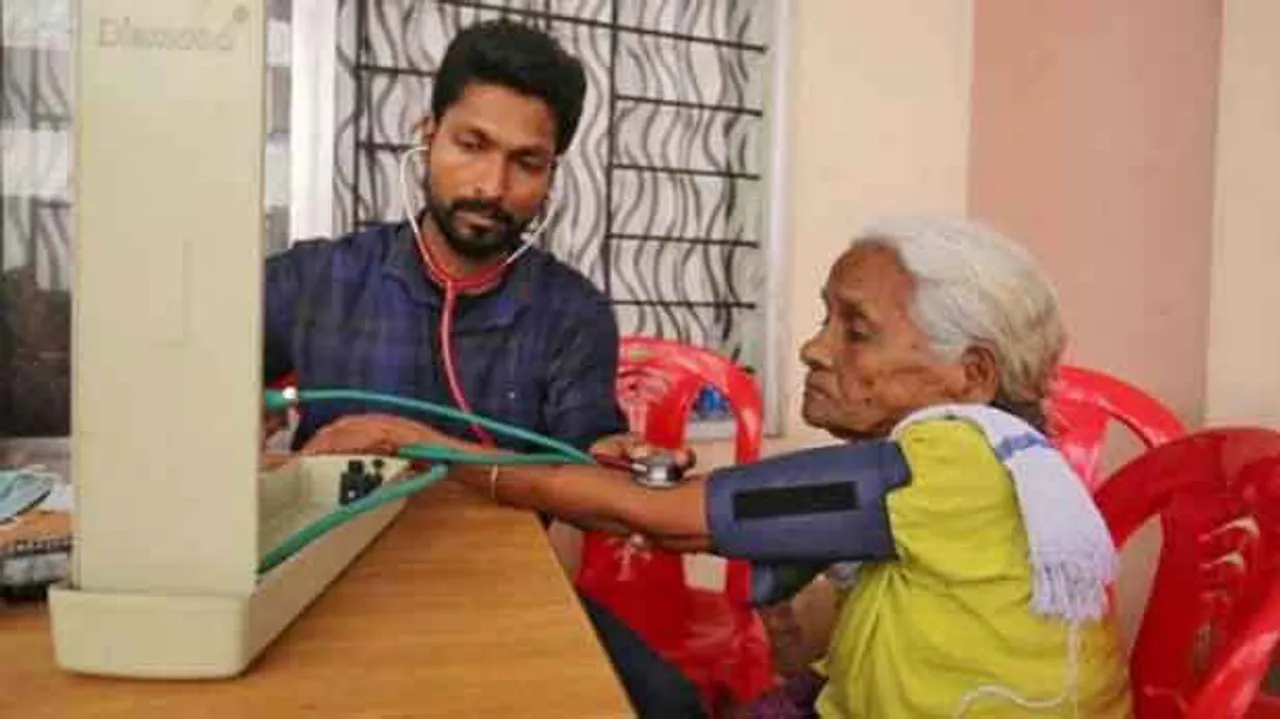 ବନ୍ୟା ପରେ ‘ ରାଟ୍‌ ଫିଭର’ ଭୟ, ୧୨ ମୃତ, ରେଡ୍ ଆଲର୍ଟ ଜାରି