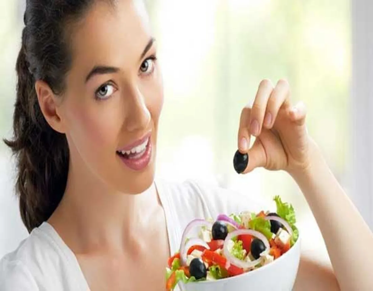 ସୌନ୍ଦର୍ଯ୍ୟ ପାଇଁ ମୁହଁରେ ଲଗାନ୍ତୁ ଜାମୁକୋଳି