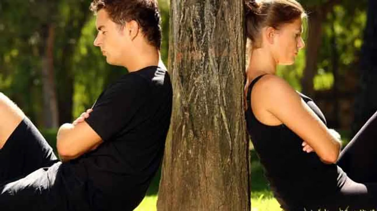 ଏହିସବୁ ଲକ୍ଷଣ ଥିଲେ ଜାଣିବେ, ଆପଣଙ୍କ ସମ୍ପର୍କ ବିଗୁଡ଼ୁଛି