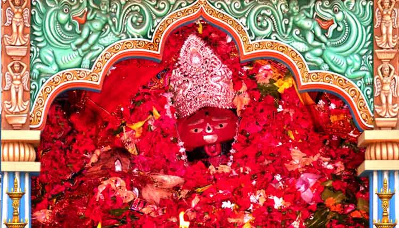 ଦିଅଁଦେବତାଙ୍କୁ ଭାଇରାଲ୍ ଭୟ: ଘଟଗାଁ ମାଆ ତାରିଣୀଙ୍କ ମନ୍ଦିରରେ ‘ଅଖଣ୍ଡ ଦୀପ’ ଲିଭିଯାଇଥିବା ଗୁଜବ