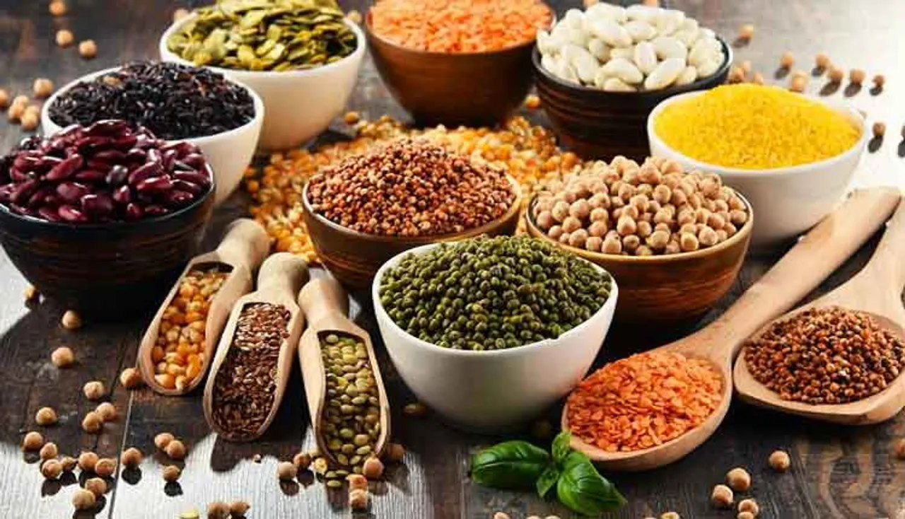 ଶୀତ ଦିନେ ଖାଆନ୍ତୁ ଏହି ସବୁ ଖାଦ୍ୟ, ଶରୀରକୁ ମିଳିବ ଉଷ୍ଣତା