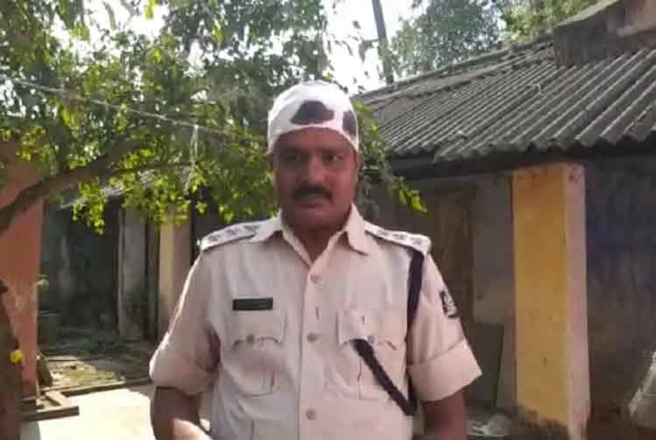 ଲୁହା ରଡ଼ ଧରି ପୁଲିସ୍‌କୁ ଗୋଡାଇଲା ୱାରେଣ୍ଟି