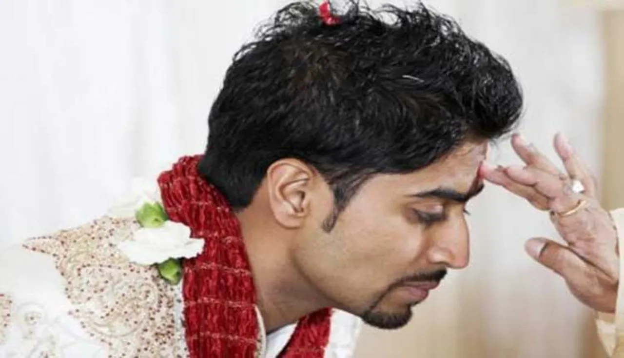 କେଉଁ ଆଙ୍ଗୁଳିରେ ତିଳକ ଲଗାଇଲେ କେଉଁ ଲାଭ ମିଳିବ, ଜାଣିଛନ୍ତି ?