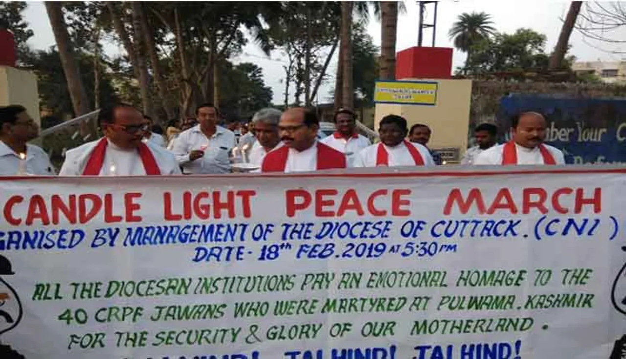 ସହିଦଙ୍କୁ ସମ୍ମାନ ଜଣାଇ ମହମବତୀ ଶୋଭାଯାତ୍ରା, ଶାନ୍ତି ପ୍ରାର୍ଥନା