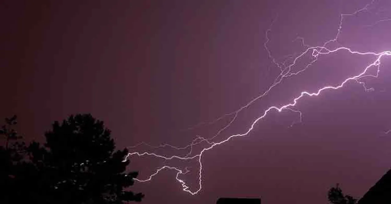 ହୋଇପାରେ ଝଡ଼ବର୍ଷା, ସତର୍କ ରହିବାକୁ ୪ ଜିଲ୍ଲାବାସୀଙ୍କୁ ପରାମର୍ଶ