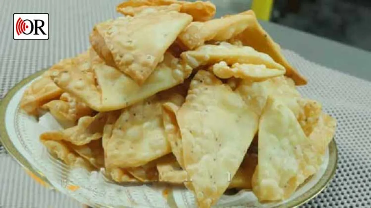 କେମିତି ପ୍ରସ୍ତୁତ କରିବେ ‘କ୍ରଞ୍ଚି ପାପ୍‌ଡ଼ି’