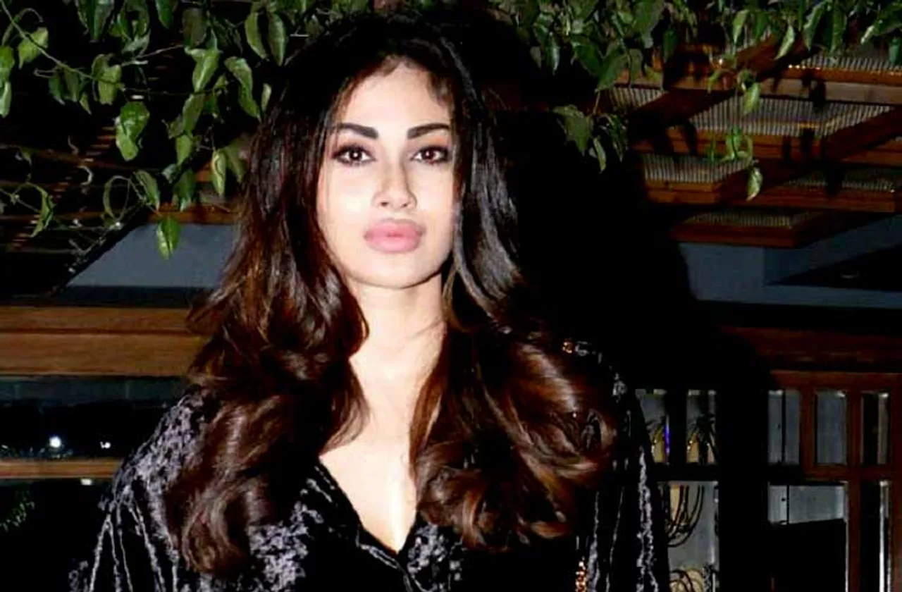 ଜେଟ୍‌ ଏୟାରଲାଇନ୍ସ ଉପରେ ରାଗିଗଲେ ମୌନି