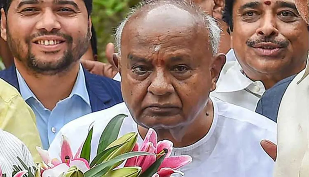 କାନ୍ଦିଲେ ପୂର୍ବତନ ପ୍ରଧାନମନ୍ତ୍ରୀ ଦେବଗୌଡ଼ା