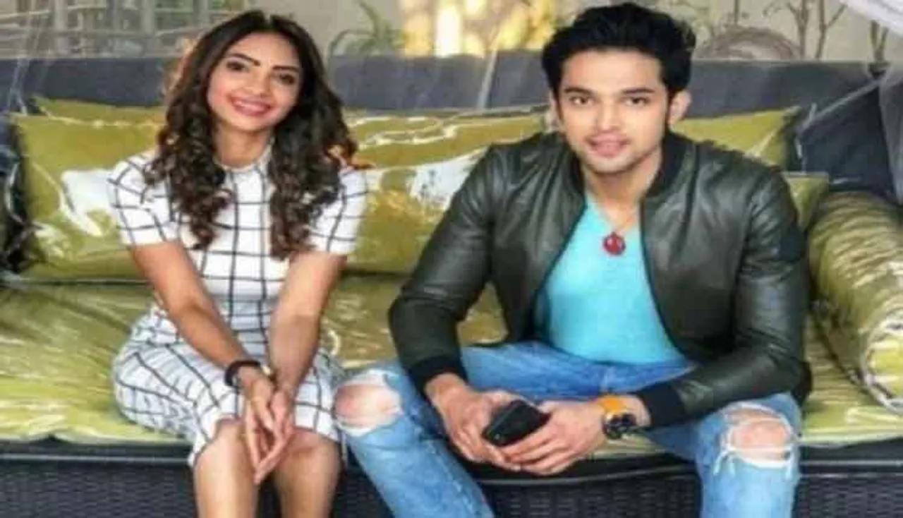 “କସୌଟି”ରେ ଭାଇ ଭଉଣୀଙ୍କ ଲିପ୍‌ଲକ୍‌ ସିନ୍‌ ଭାଇରାଲ୍‌