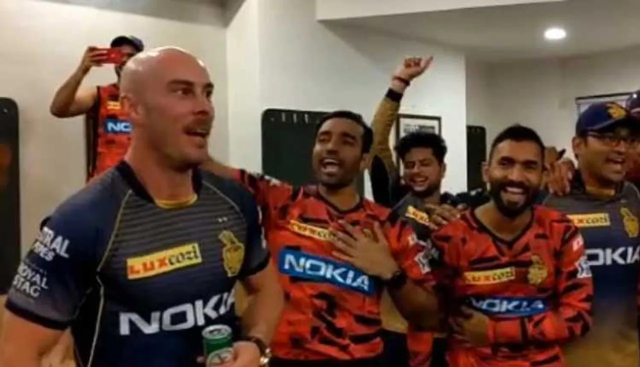 ଦେଖନ୍ତୁ କୋଲକାତାର ବିଜୟ ଉତ୍ସବ