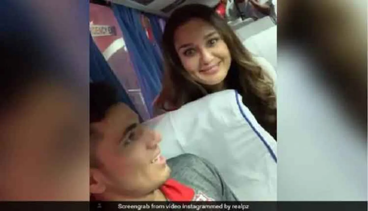 କେଉଁ ଭାଷାରେ କଥା ହେଉଛନ୍ତି ପ୍ରୀତି ? ଭିଡ଼ିଓ ଦେଖିଲେ ଆପଣ ମଧ୍ୟ ହୋଇଯିବେ କନ୍‌ଫ୍ୟୁଜ୍‌