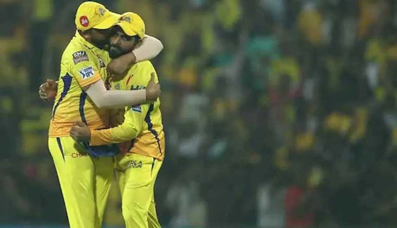 ଜାଡେଜାଙ୍କୁ ଚୁମା ଦେଲେ ରାଇନା, ଭିଡିଓ ଭାଇରାଲ