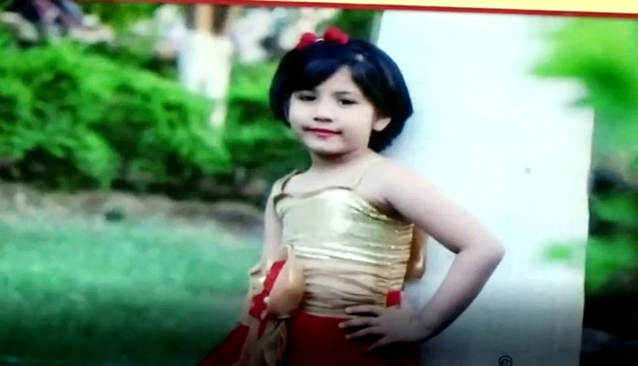 ବିସ୍ମୟ ବାଳିକା ଆଲିସା; କଳା କପଡ଼ା ବନ୍ଧାଥିବା ଆଖିରେ ଦେଖିପାରୁଛନ୍ତି ସବୁକିଛି