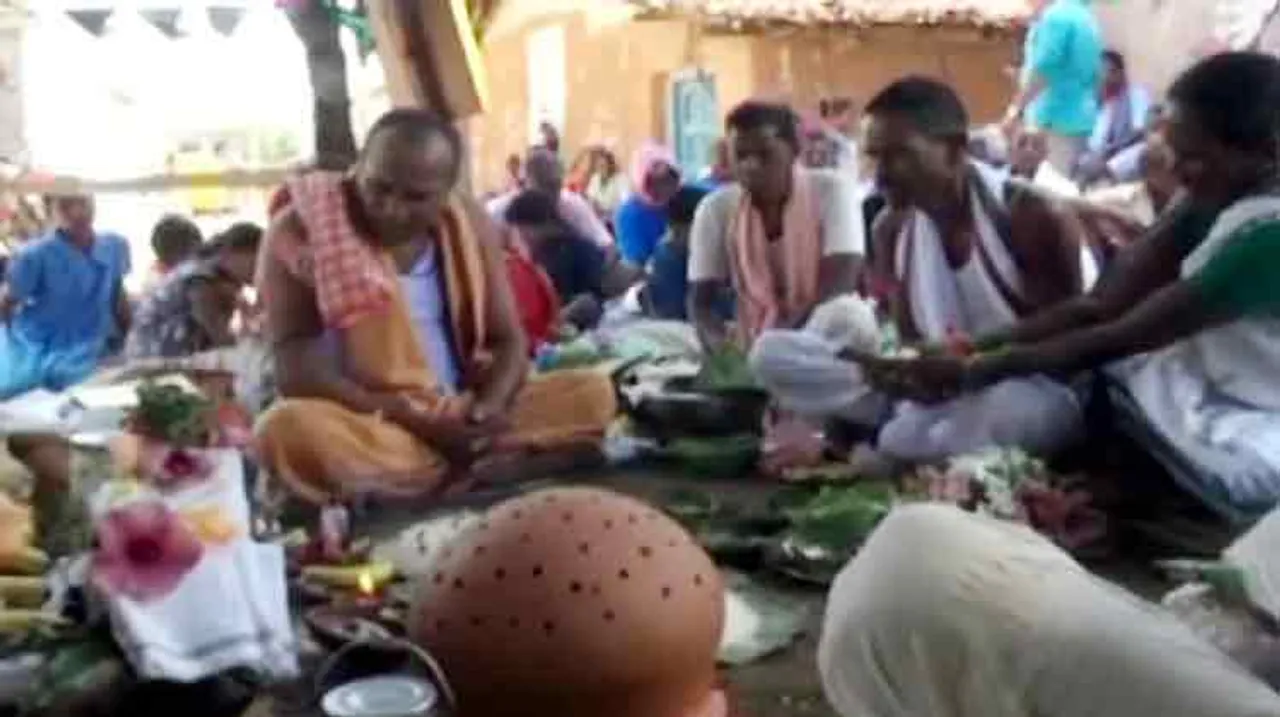 ଇନ୍ଦ୍ରଦେବଙ୍କୁ ସନ୍ତୁଷ୍ଟ କରିବା ପାଇଁ ଚାଲିଛି ପୂଜାର୍ଚ୍ଚନା