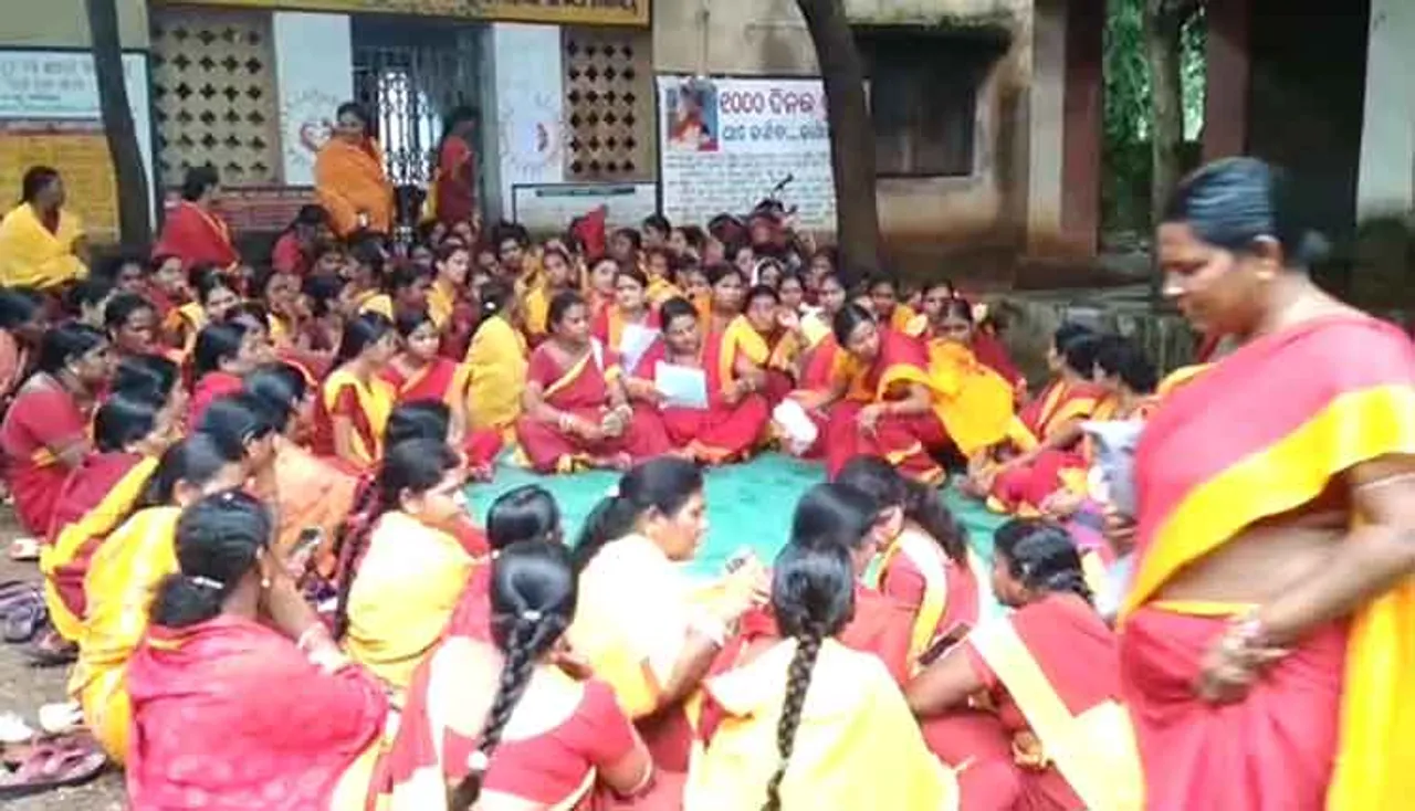 ସିଡିପିଓଙ୍କୁ ତାଲା ପକାଇଦେଲେ ଅଙ୍ଗନବାଡ଼ି କର୍ମୀ