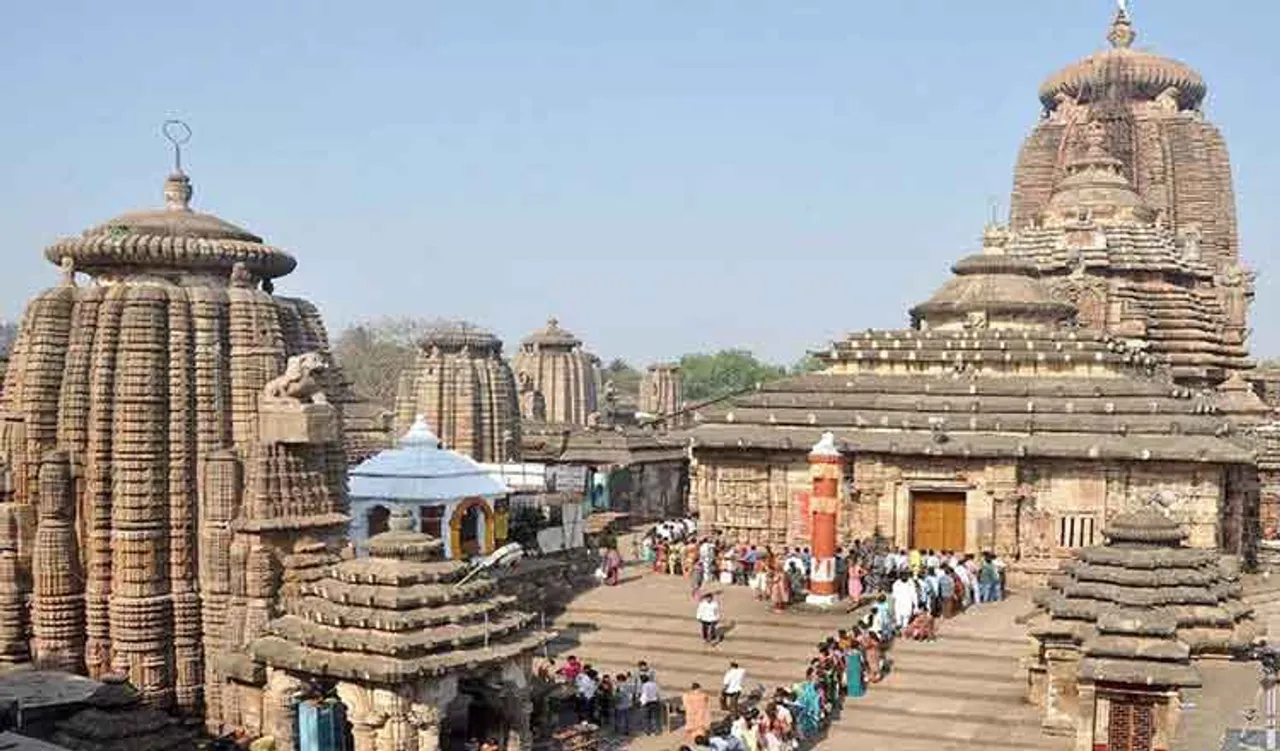 ଲିଙ୍ଗରାଜ ମନ୍ଦିରରେ ଏମିତି କାମ କଲେ ୧୦୦ ଟଙ୍କା ଫାଇନ୍‌