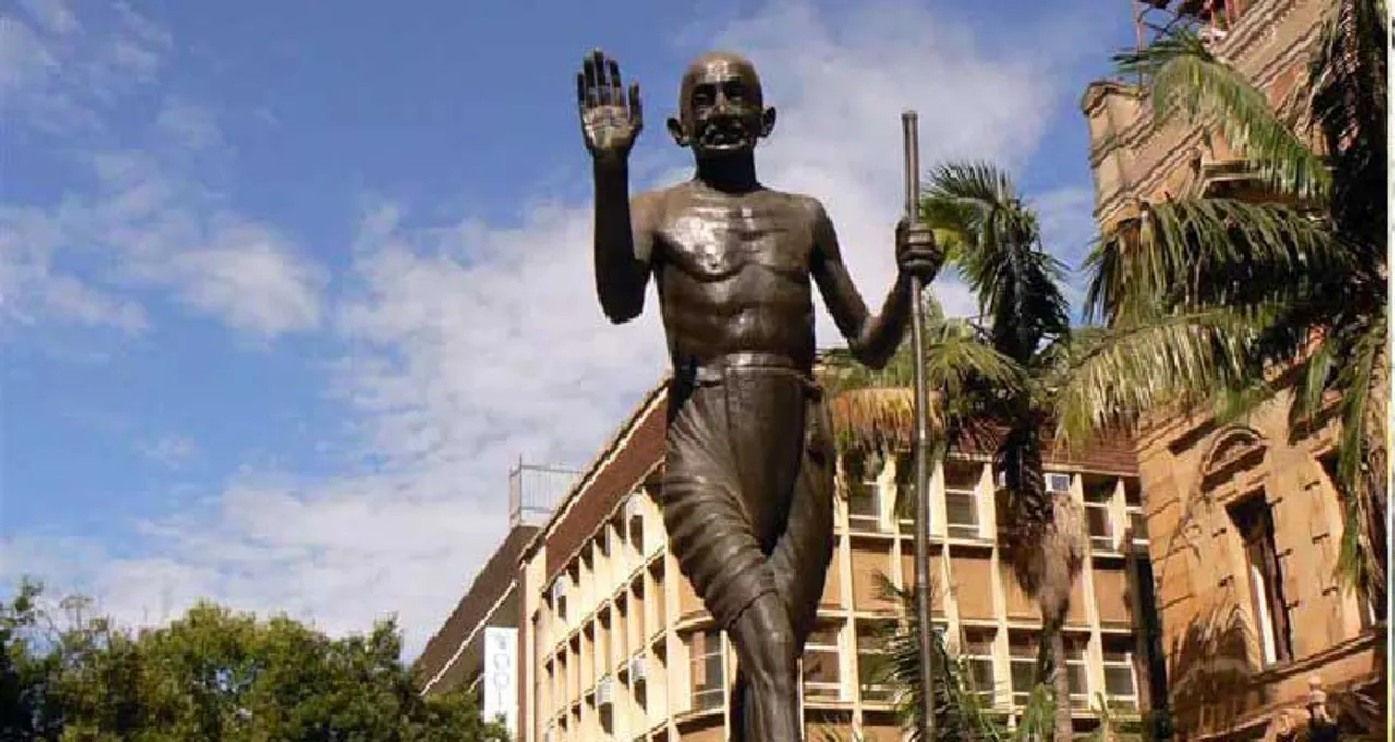 ପାକିସ୍ତାନ ଓ ଚୀନ ସମେତ ୮୪ଟି ଦେଶରେ ରହିଛି ଗାନ୍ଧିଙ୍କ ପ୍ରତିମା