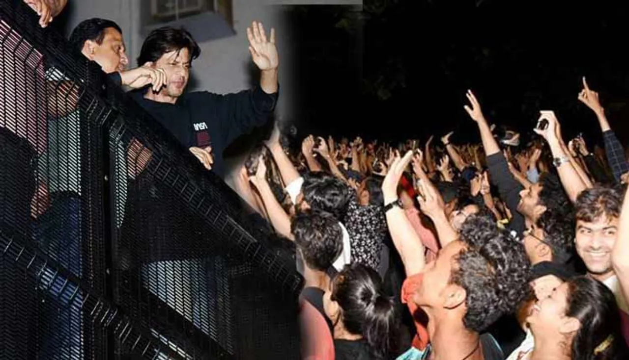 ଜନ୍ମଦିନର ଶୁଭେଚ୍ଛା ଜଣାଇବା ପାଇଁ ମଧ୍ୟରାତ୍ରିରେ ‘ମନ୍ନତ’ ବାହାରେ ଜମିଲା ଭିଡ଼