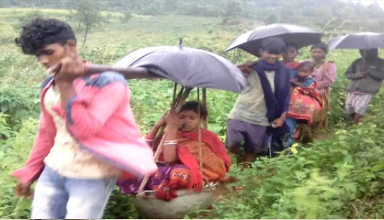 ୩ କିମି ଟୋକେଇରେ ବୁହାହେଲେ ପ୍ରସୂତି