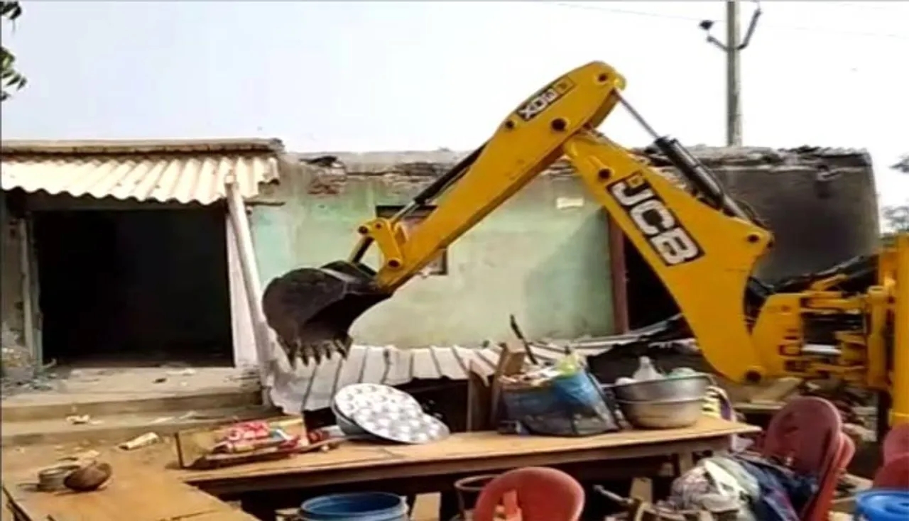 ନିଆଳି-ନଖରା ରାଜପଥରୁ ଉଚ୍ଛେଦ ହେଲା ଜବରଦଖଲ ଜମି