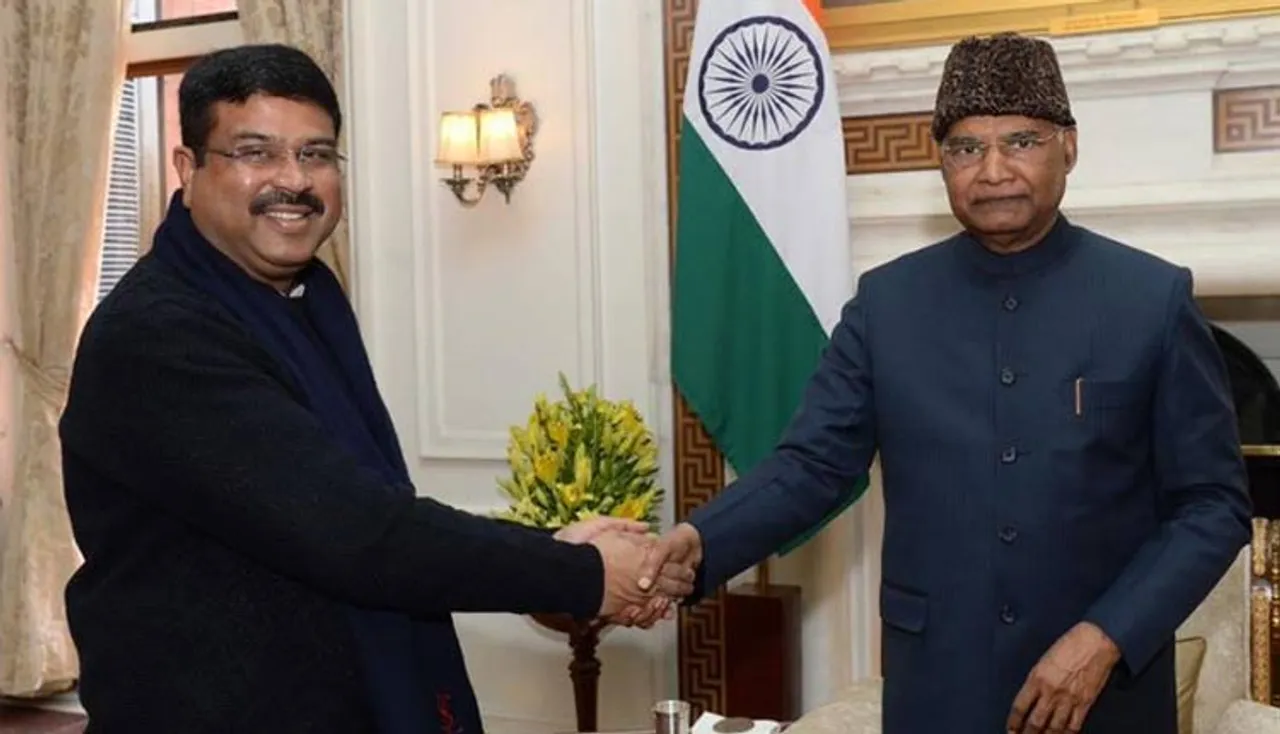 ରାଷ୍ଟ୍ରପତିଙ୍କୁ ଭେଟିଲେ ଧର୍ମେନ୍ଦ୍ର