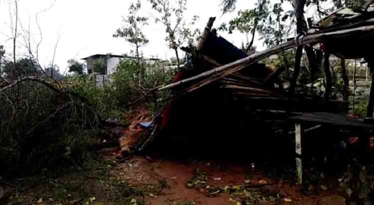 ଫୁଲବାଣୀ ଓ ବଲାଙ୍ଗିରରେ ବର୍ଷା; ଛିଣ୍ଡିଲା ବିଦ୍ୟୁତ୍‌ ତାର, ଭାଙ୍ଗିଲା ଗଛ