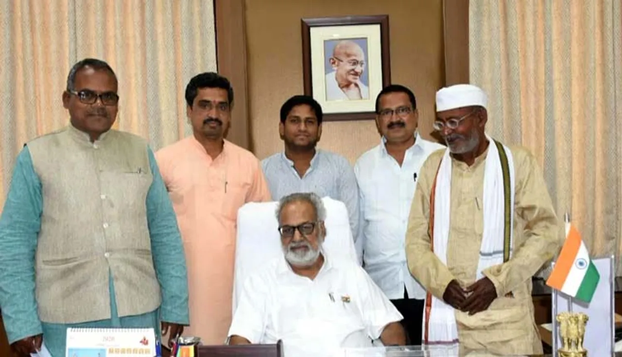 ନୟାଗଡ଼ ଚିନିକଳ ପୁନଃଚାଲୁ କରିବା ଦାବିରେ ରାଜ୍ୟପାଳଙ୍କୁ ସ୍ମାରକପତ୍ର