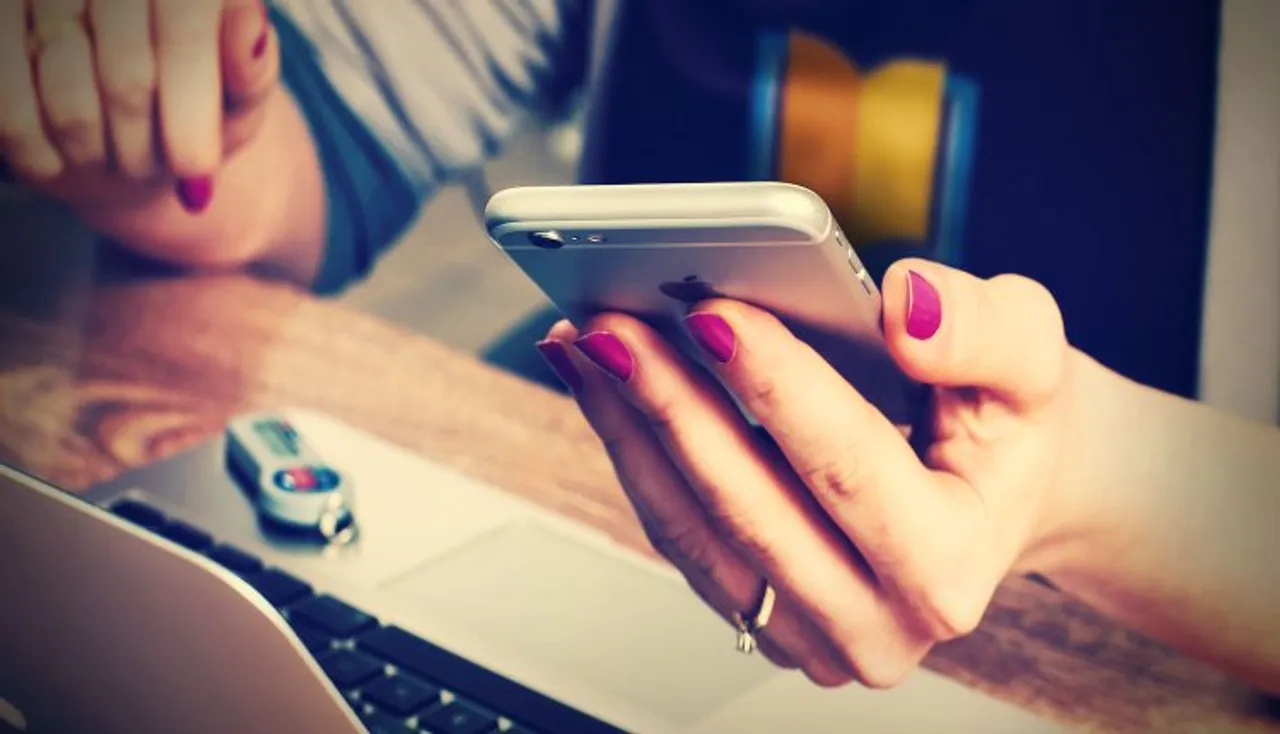 ସ୍ମାର୍ଟ ଫୋନ କିଣିବା ଲାଗି ରକ୍ତ ବିକିବାକୁ ୩୦ କିମି ଗଲା ନାବାଳିକା