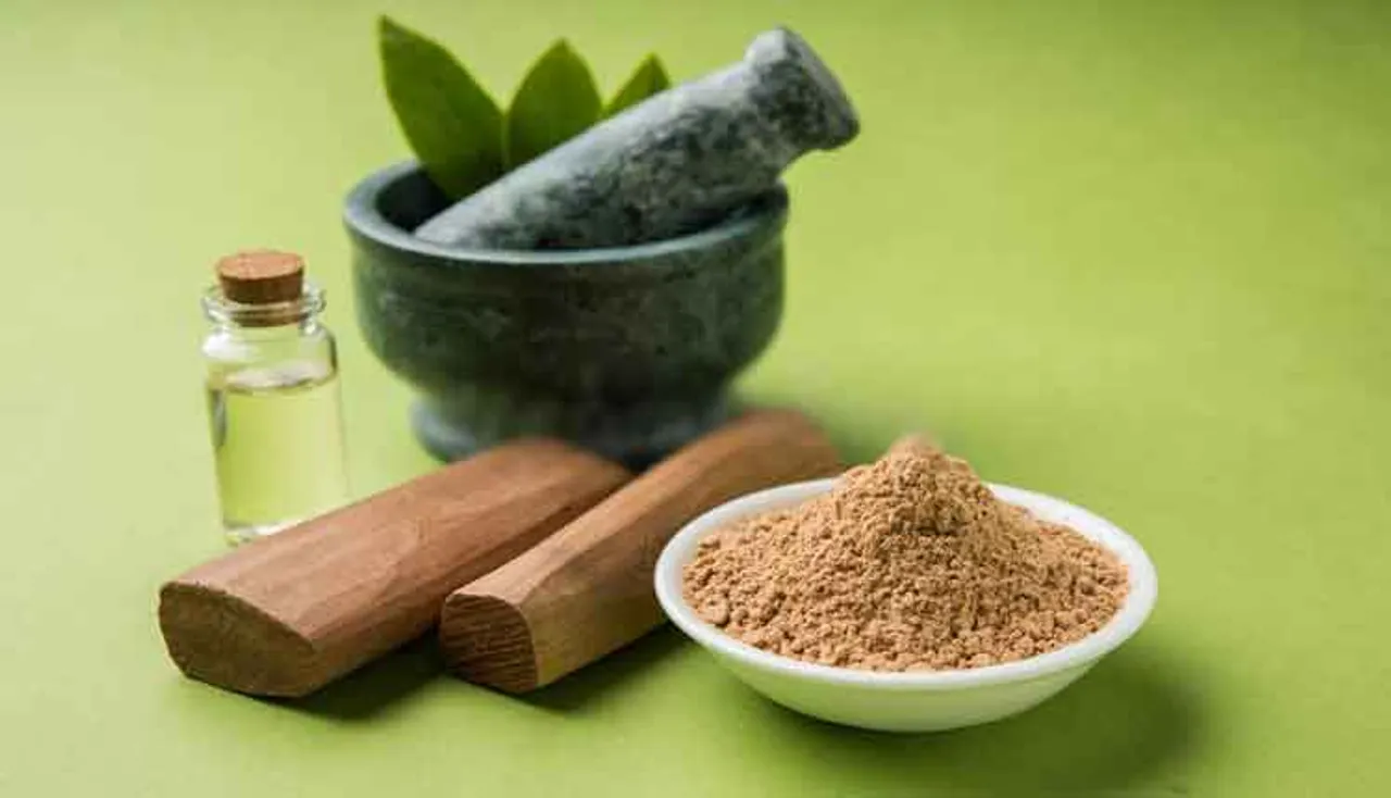 ଚନ୍ଦନ ତେଲ ଓ ପାଉଡର୍‌ର ୫ଟି ଲାଭ